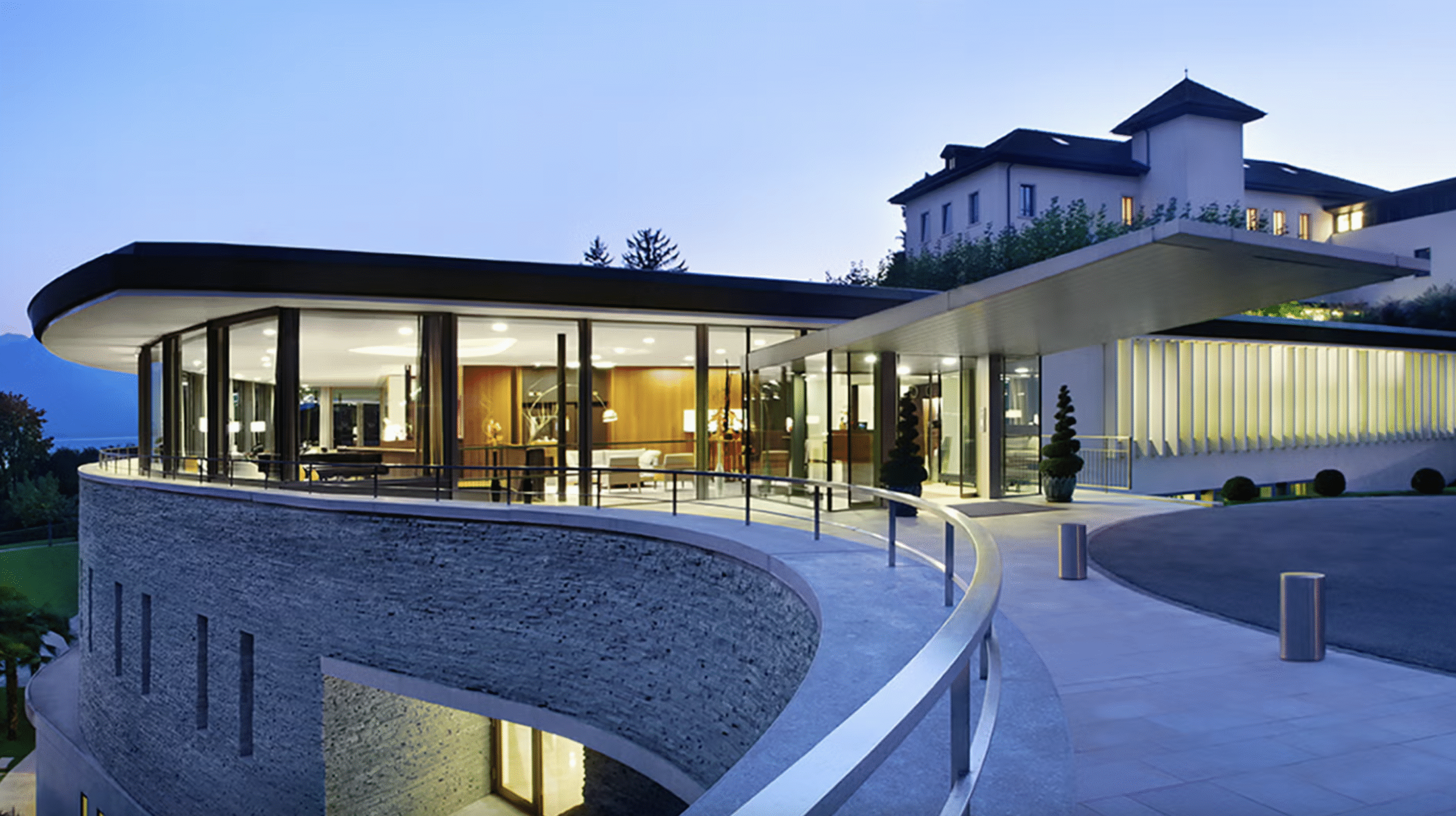 Welcome to the Era of Longevity Travel: See the World and Extend Your Life Span Too!